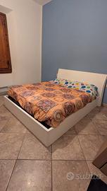 Letto matrimoniale a contenitore 