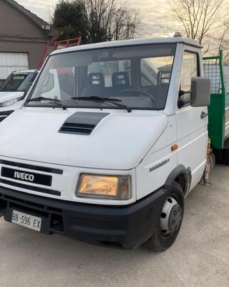 Iveco Daily 35-10 Cassone fisso con Gru