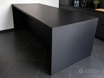 Bancone da cucina in fenix nero