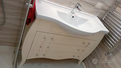 mobile bagno con specchio