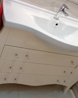 mobile bagno con specchio