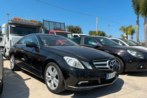 Mercedes E 250 CDI Coupe BlueEFFICIENCY Avantgarde