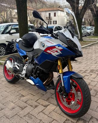 BMW XR 900 F