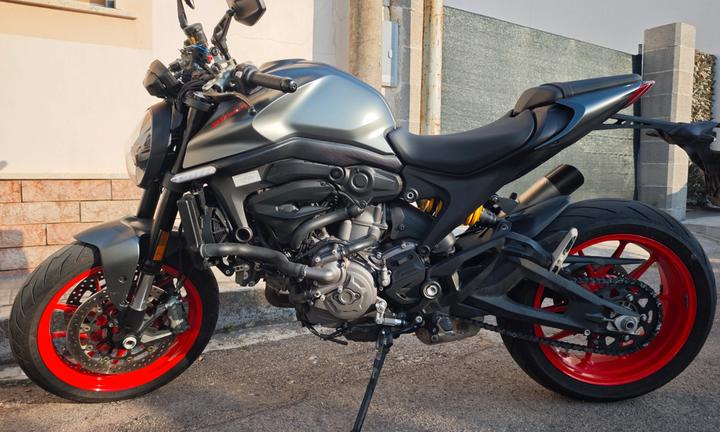 Ducati Monster 937 - 09/2021 - 8.000km - Aviation