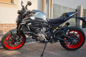 Ducati Monster 937 - 09/2021 - 8.000km - Aviation