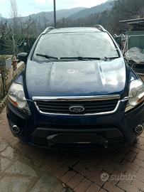 ford kuga incidentata