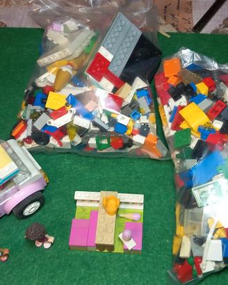 lego mattoncini vari + furgoncino gelati