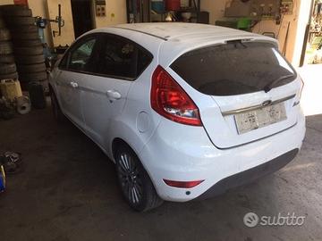 Ricambi vari Ford Fiesta 2009 5 porte colori vari