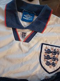 maglia e pantaloncini Inghilterra 1993/94