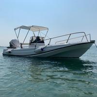 BOSTON WHALER OUTRAGE 21 (REFIT TOTALE)