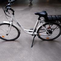 City Bike E-Bike elettrica Vivo 4000RM 26" LS
