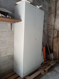 Armadio per fitofarmaci