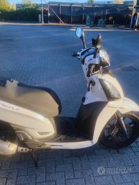 Kymco People 300i - 2013