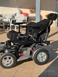 Carrozzina elettrica disabili