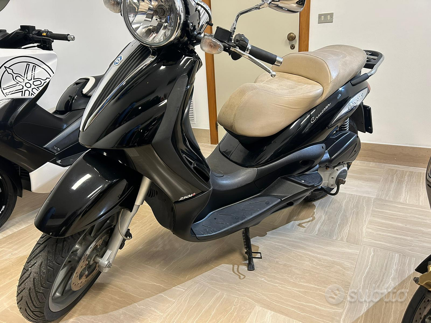 Piaggio Beverly Cruiser 250 - Moto e Scooter In vendita a Lecce