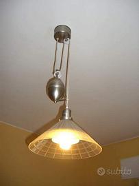 Usato ma come nuovo, lampadario in vetro e acciaio
