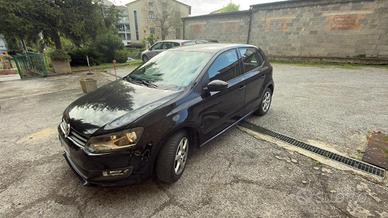 VOLKSWAGEN Polo 1.2