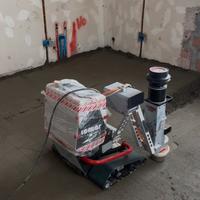 Lomar 110 robot per livellare Massetti