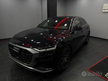 Audi Q8 45 TDI quattro tiptronic Sport