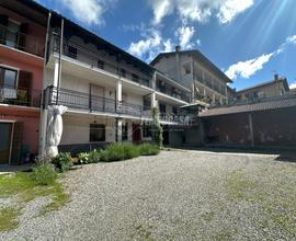 Casa con giardino privato a Romano C.se