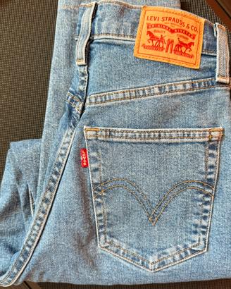 Levi’s High Waisted Mom Jean- taglia xs