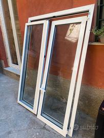 Finestra in pvc 115x158 cm