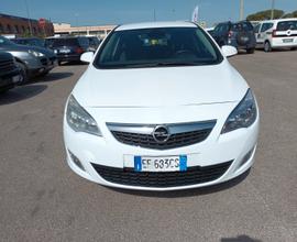 Opel Astra 1.3 CDTI 95CV 5 porte Cosmo