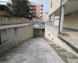 Locale in via India a Termoli