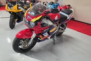 Honda cbr 900