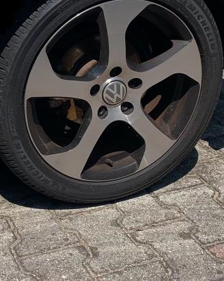 4 GOMME MICHELIN PRIMACI 5- 225/45/17 CON CERCHI