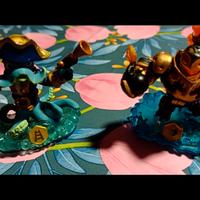 2 personaggi skylanders