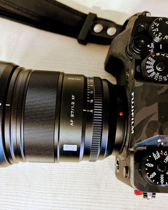 Fujifilm XT-4 e Viltrox  AF 27/1.2 Pro