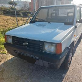 FIAT Panda 1ª serie 1100 i.e. cat Young bianca