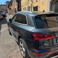 Audi Q5 2.0 TDI quattro - cambio automatico