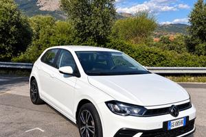 Volkswagen Polo 1.0 80 CV 2022 18.864 neopatentati
