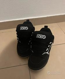 Scarpe dvs