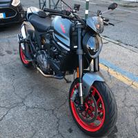 Ducati monster 937 (Cover)