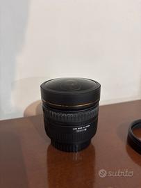 Sigma 8mm f/3.5 EX DG Fisheye Attacco canon