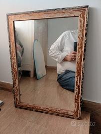 specchio con cornice antichizzata 