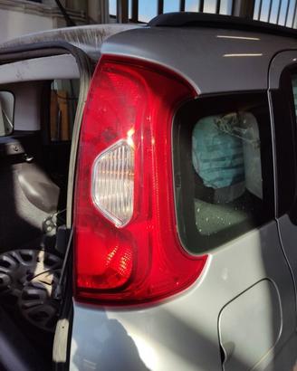 Fanale posteriore destro FIAT PANDA del 2014