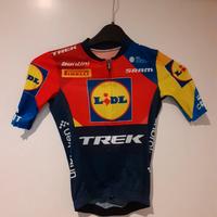 Completo estivo trek