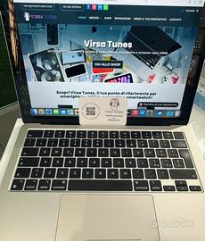 MacBook Air 13 2022 8GB RAM 256GB SSD M2