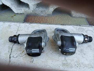 Pedali campagnolo per bici da corsa