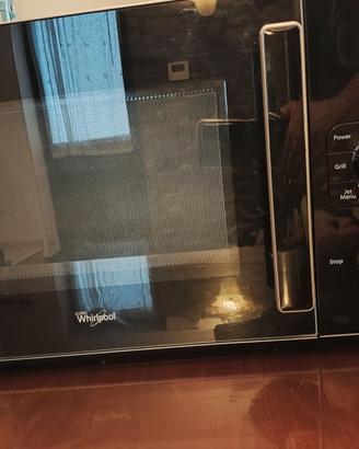 Forno a Microonde combinato Whirlpool -25 Lt 700 W