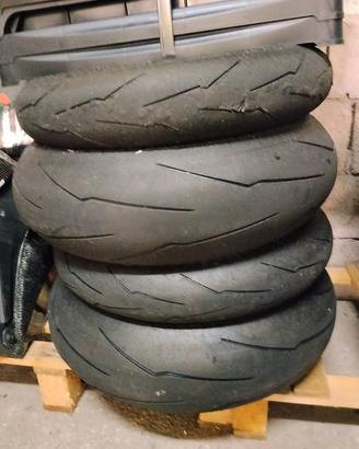 Gomme Pirelli super Corsa v3 sc1