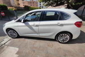 BMW 216 Serie 2 F45 2018 Active Tourer 216d Luxury