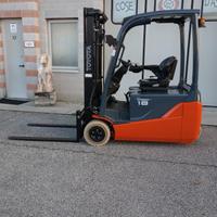 CARRELLO ELEVATORE ELETTRICO TOYOTA