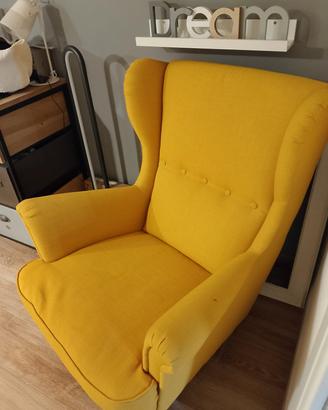 poltrona gialla ikea