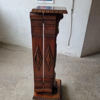 Colonna in legno