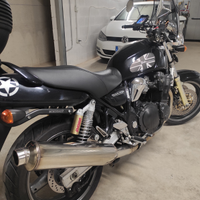 Suzuki GSX 750 INAZUMA